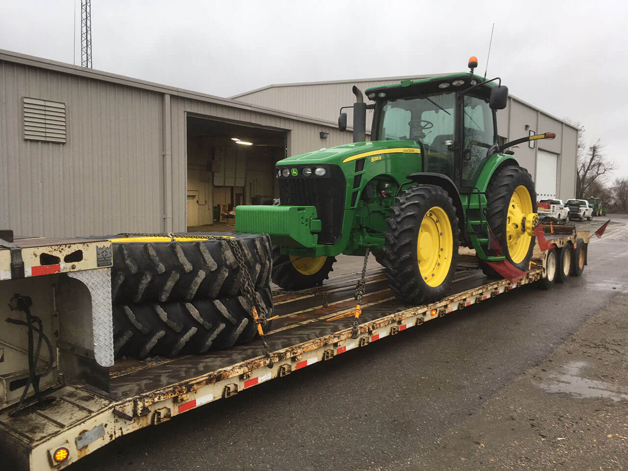 john-deere-8295r